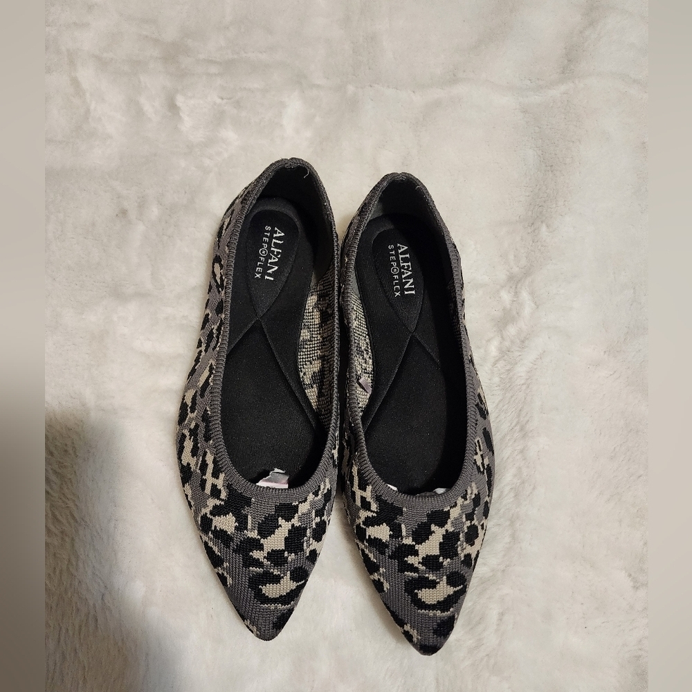 Albania shoes for women size 7.5